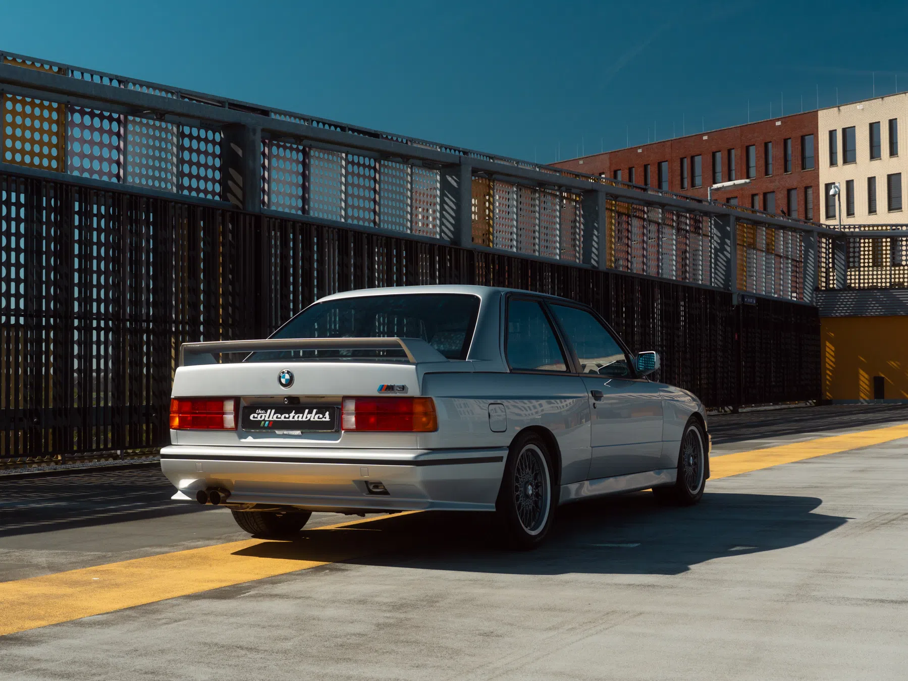 BMW M3 E30 zilver